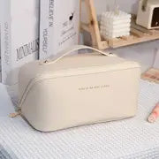 Fashionable Waterproof PU Travel Cosmetic Bag for Women