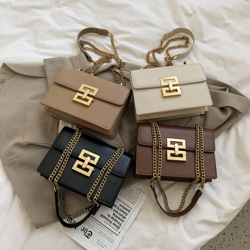 Retro European American Handbags with Chain Detail