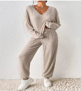 WOLFF Women's V-Neck Knit Set with Straight Pants (Two Piece)