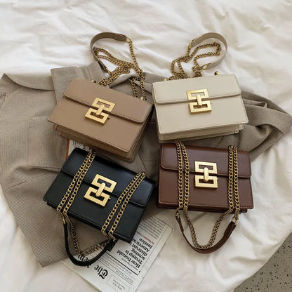 Retro European American Handbags with Chain Detail
